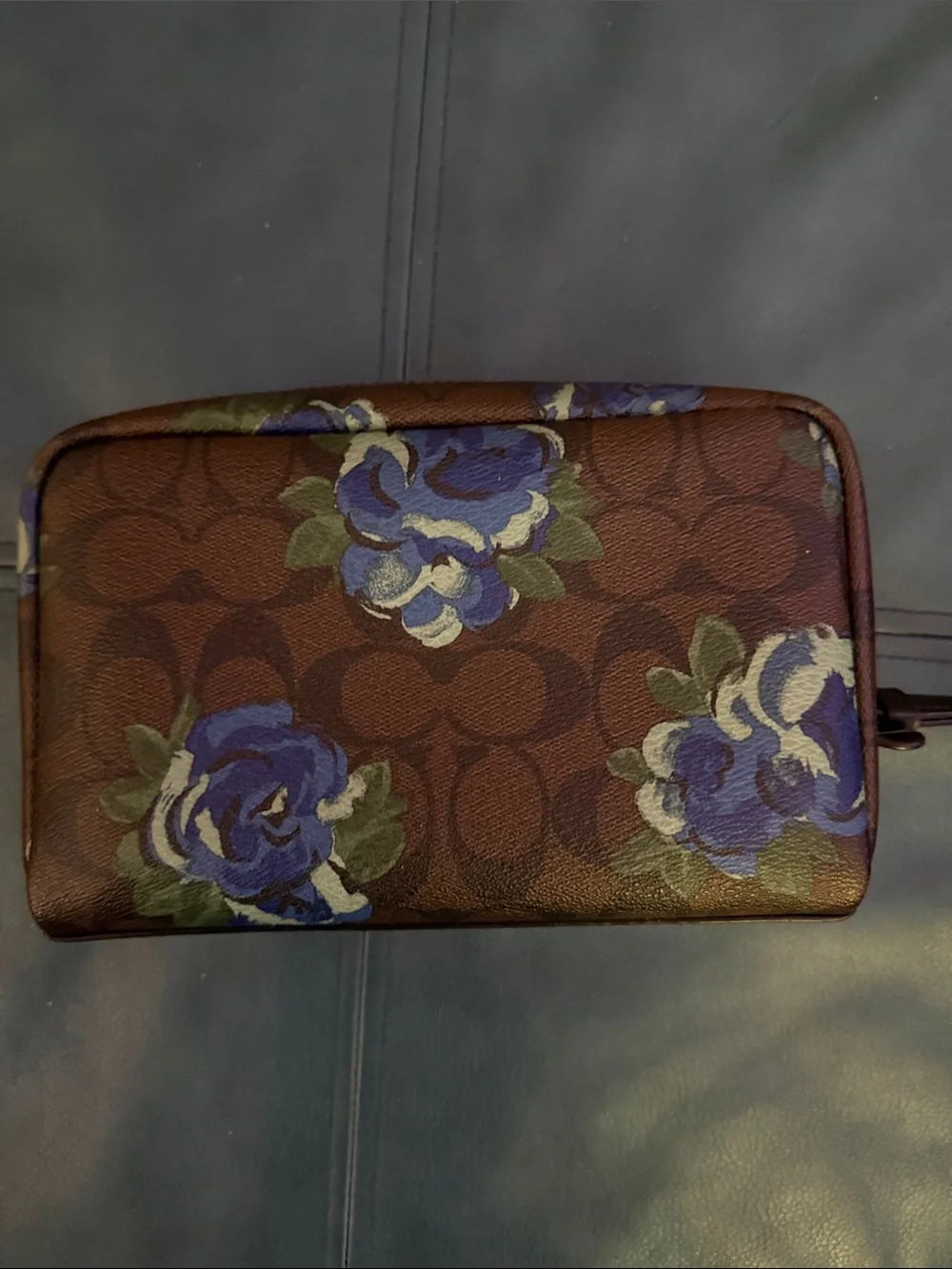 Coach Signature flower print make up bag - Picture 2 of 7